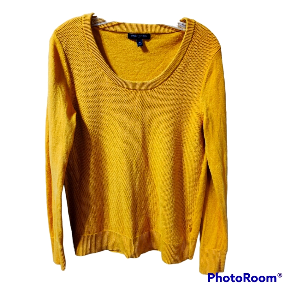 Banana republic sweater size medium gold